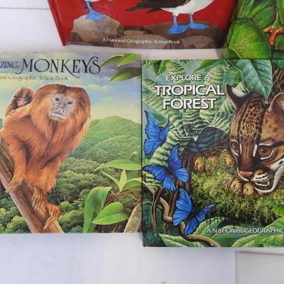 7 pc. Nonfiction Animal books, Dinosaurs-Animals Showing off