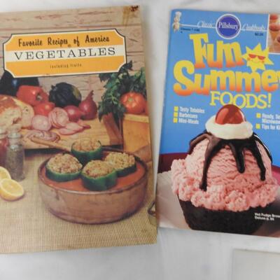 7 pc. Cookbooks, Lipton Creative Cookery- The Fat Sisters Cookbook
