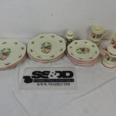 19 pc Dishes, Avon Sweet Country Harvest, 8 Dinner Plates, 7 Salad Plates