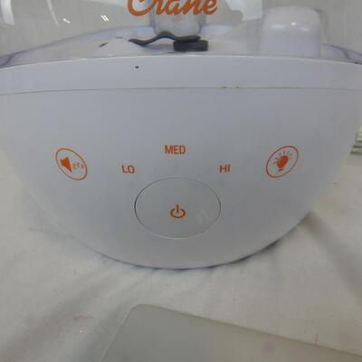 Crane Humidifier Used, Only Works on Medium Doesn't Lock Together