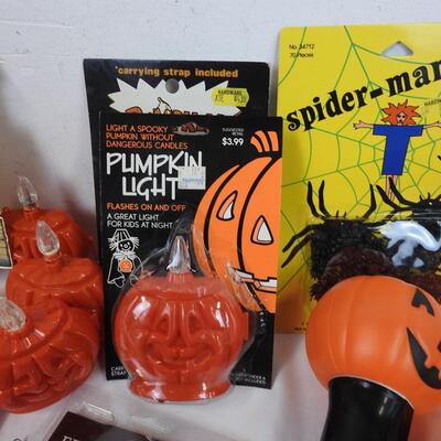 Halloween Lot: Napkins, Cards, Pumpkin Lights, Spiders, Eerie Sounds