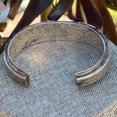 AA    CONTEMPORARY NATIVE AMERICAN SILVER CUFF BRACELET INLAY STONE BLACK  PINK CORAL WHITE