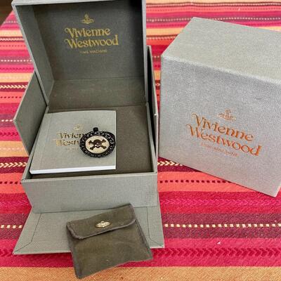AA  RARE VIVIENNE WESTWOOD TIME MACHINE SKULL & BONES WATCH RING BOX & POUCH