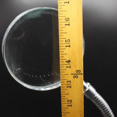 Table Top Bendable Hands Free Magnifying Glass