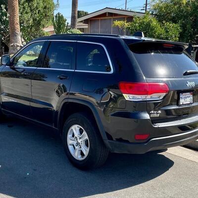 2015 JEEP - GRAND CHEROKEE LAREDO 4X4 SUV BLACK - one owner - great condition!