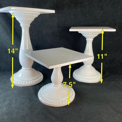 Lot 82. Set of 3 Display Pillars