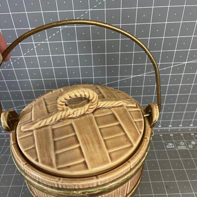 COLLECTOR Cookie Jar - McCoy Bucket Cookie Jar