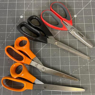4 pair of Scissors 