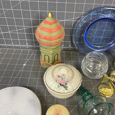 Mixed Lot of Small Collectible 