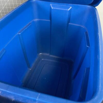 Rubbermaid Tub