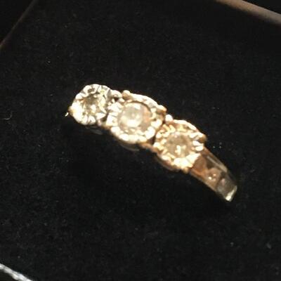 10k Gold Ring with Three Mine Cut Diamonds Size 8.