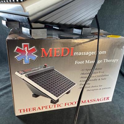 Lot 101. Foot Massager
