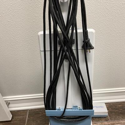 Lot 107. Electrolux Vacuum