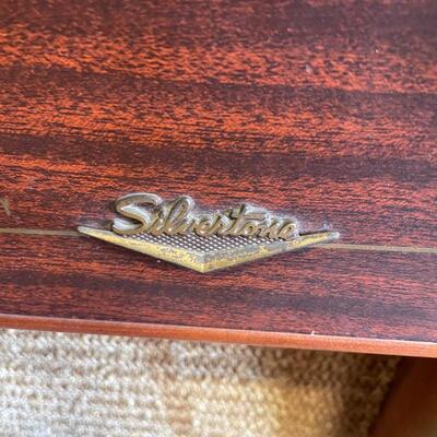 804 VINTAGE SEARS SILVERTONE RADIO PHONOGRAPH CONSOLE