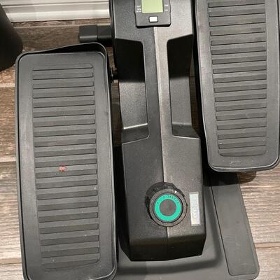 Lot 111  Cubii Foot Pedal Exerciser