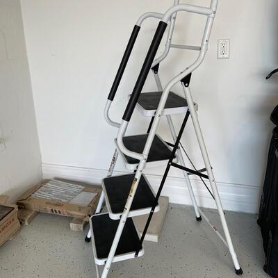 Lot 122. Household Ladder