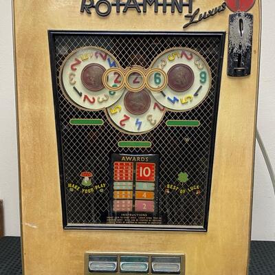 Vintage Rotamint Luxus Wall Mounted German Slot Machine