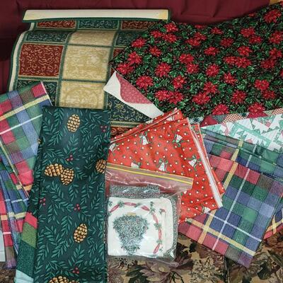 Lot of Holiday Linens