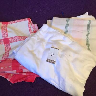 Lot of 3 Table Clothes 50s print