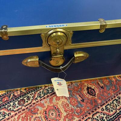 Foot Locker Trunk with Key Blue 