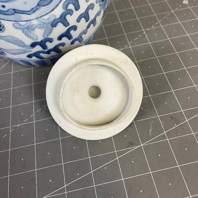 Chinese Ginger Jar with Lid Blue Transferware