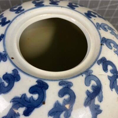 Chinese Ginger Jar with Lid Blue Transferware