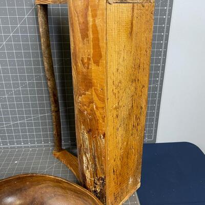 Wood Bowl And Wood Tote 