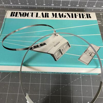 Binocular Magnifier