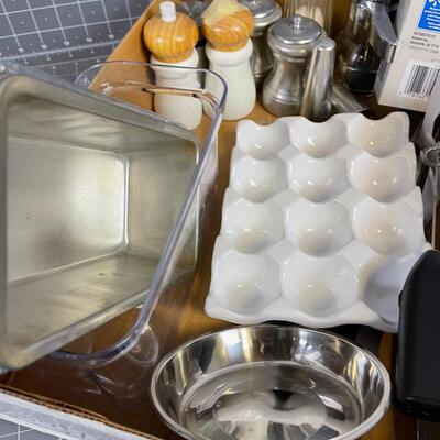 Salt & Pepper Items 