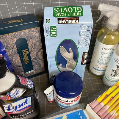 Mixed Kleenex, Gloves Pill etc. Large Box 