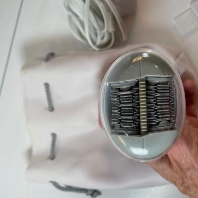 Lot 153. Emjoi Imagine Epilator