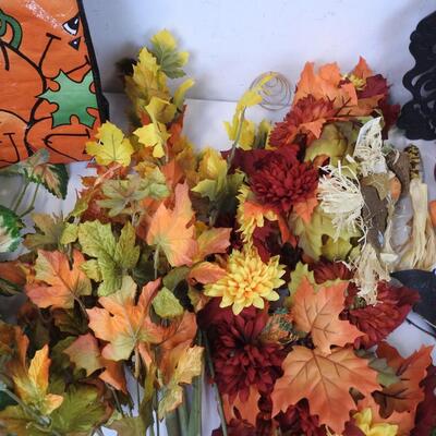Fall and Halloween Decor: Faux Flowers, Twine Hearts, Wreath, Black Tray