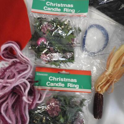20+ pc Craft Lot: Wreaths, Cuddle Craft, Dracula, Calligraphy Set, Yarn