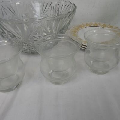 13 pc Kitchen Lot: Glass Punch Bowl, Green Goblets, Gold Tree Decorated Plates