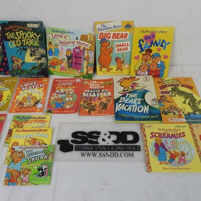 17 Berenstain Bears Books: Bears Scouts, The Spooky old Tree, The Bears Vacation