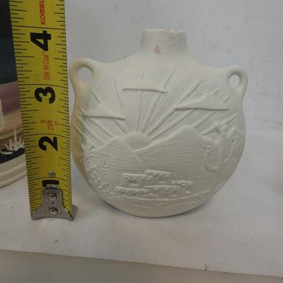 3 pc Native American Pottery/Ceramic Art Decor: Large Vase, Small Vase