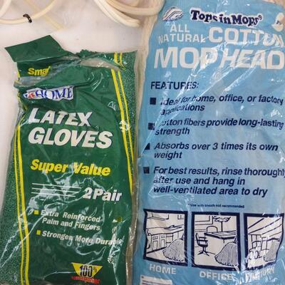 Household Lot: Insulated Bag, Mop Heads, Dust Pan, Gloves