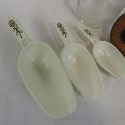 6 pc Kitchen: Coffee and Tea Glass Containers, Grandmother Mugs, Plastic Scoops