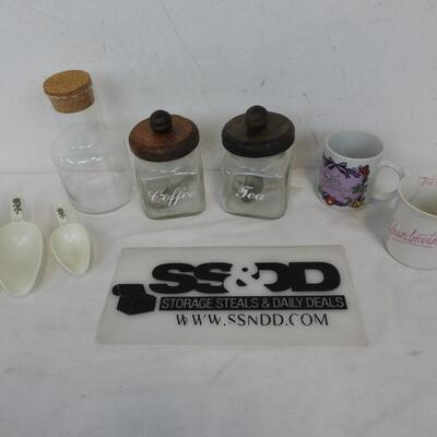 6 pc Kitchen: Coffee and Tea Glass Containers, Grandmother Mugs, Plastic Scoops