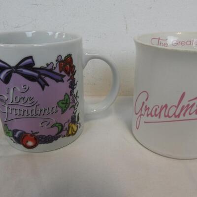6 pc Kitchen: Coffee and Tea Glass Containers, Grandmother Mugs, Plastic Scoops