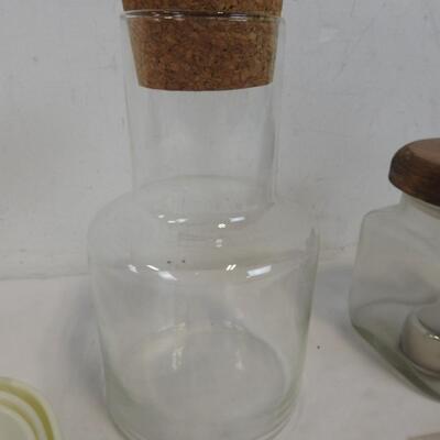 6 pc Kitchen: Coffee and Tea Glass Containers, Grandmother Mugs, Plastic Scoops