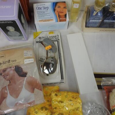 Personal Care Lot: Foot Warmers, Styling/Cutting Cloth, Aromatherapy Bath oil