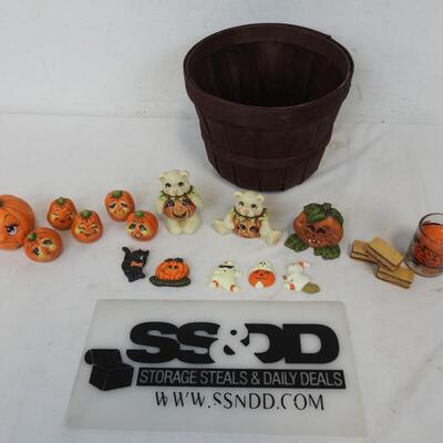16 pc Halloween Decor: Ceramic Pumpkins, Fridge Magnets, Basket