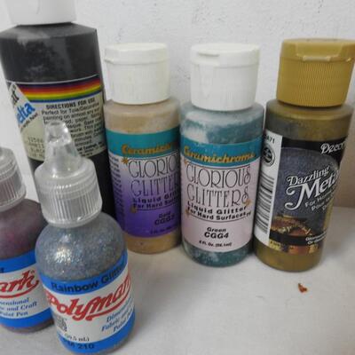 Craft Lot: Paints, Wood, Doll Pins, Faux Flowers, Head Beads