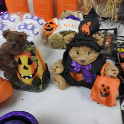 Halloween Lot: Witch Wall Decor, Orange Ceramic Jars, Bear Figurines