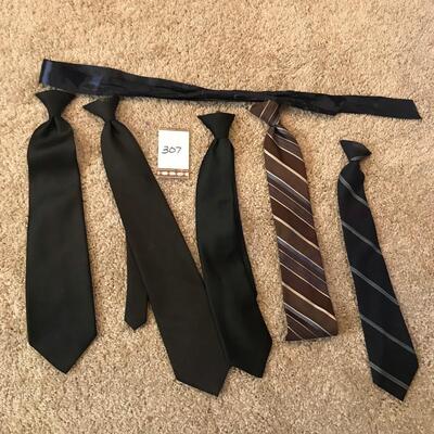 Lot of Vintage Clip-on Mens ties