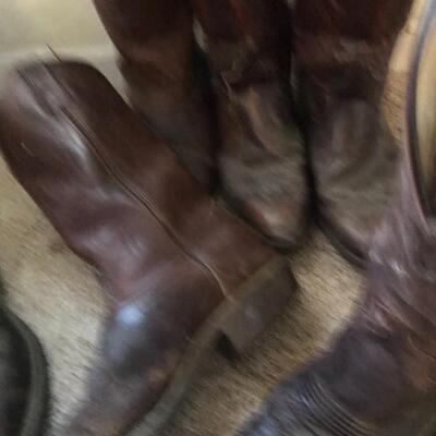 Lot of 4 sets of boots