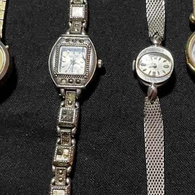 Lot of 5 vintage watches