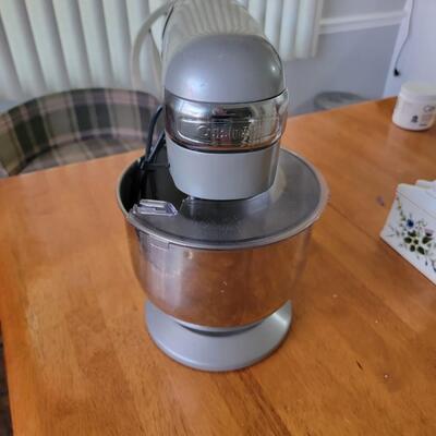 Cuisinart mixer