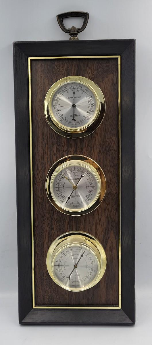 Indoor barometer thermometer